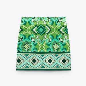 Zara Green Printed Mini Skirt, Size M